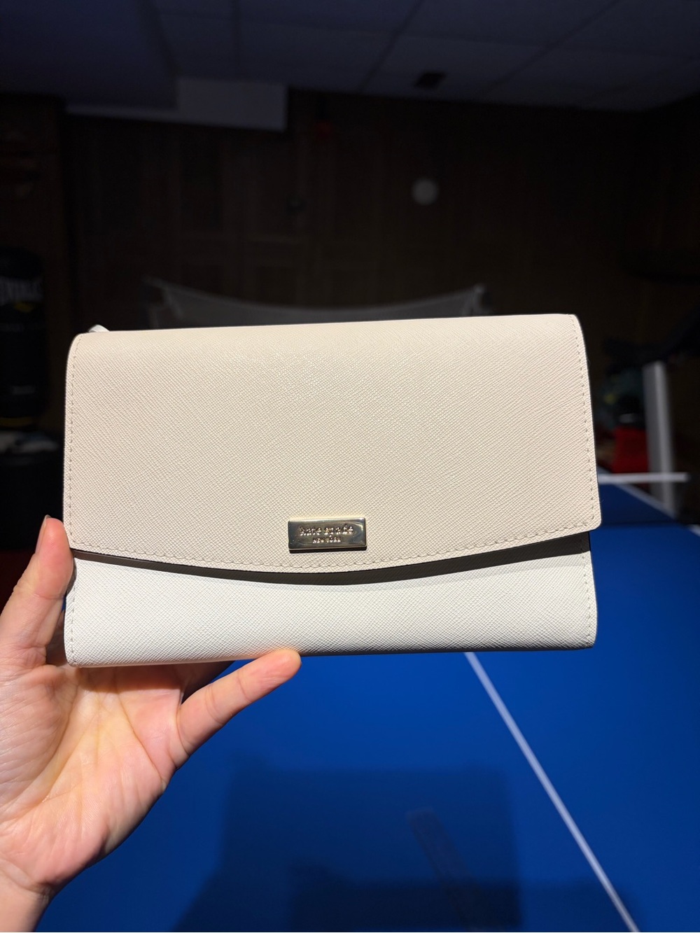 kate spade two-tone beige and cream flap wallet - Picture 2 of 8